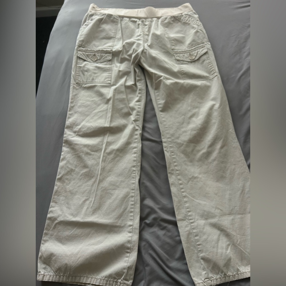 Beige Maternity Cargo pants size Large